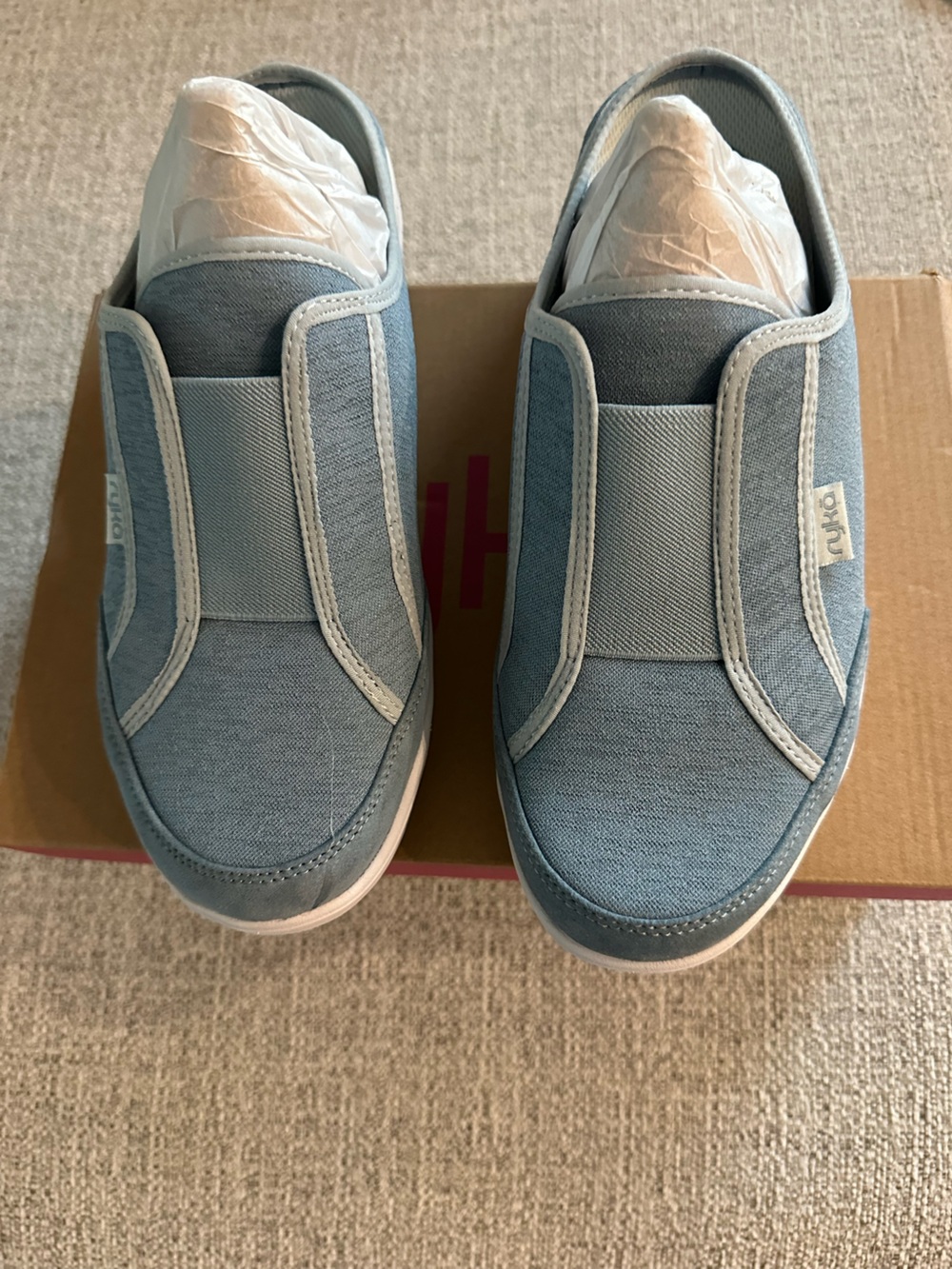 New Women’s Ryka  Light Blue Canvas Slip-On Sneakers Size 7W